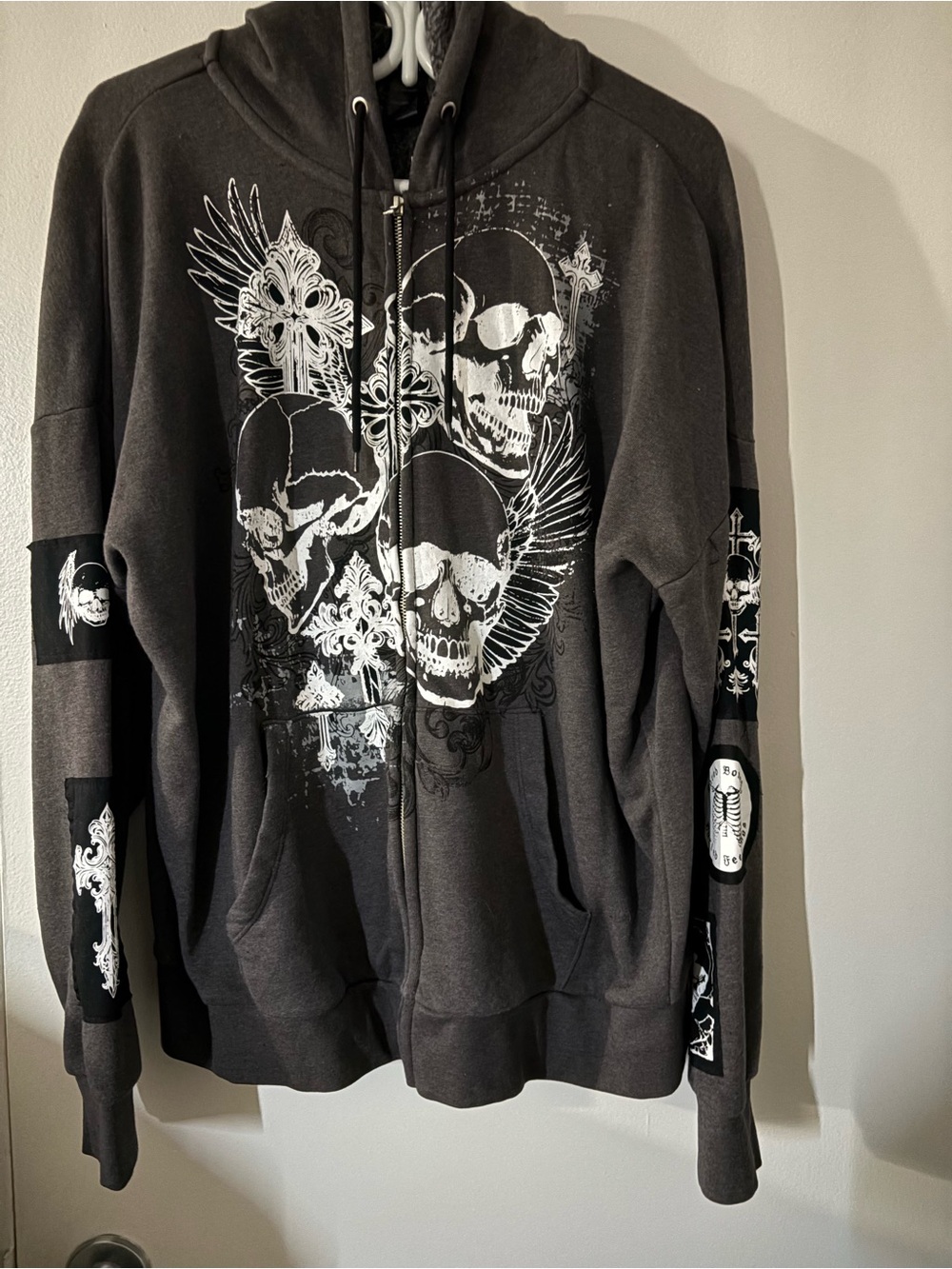 Hot Topic Skulls & Patches Gothic Zip-Up